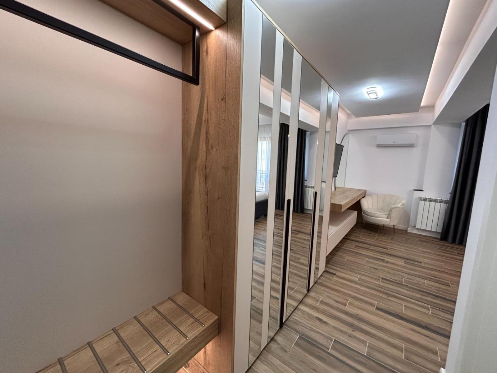 Monarc Boutique Aparthotel - Self Check-In Visan Exterior foto