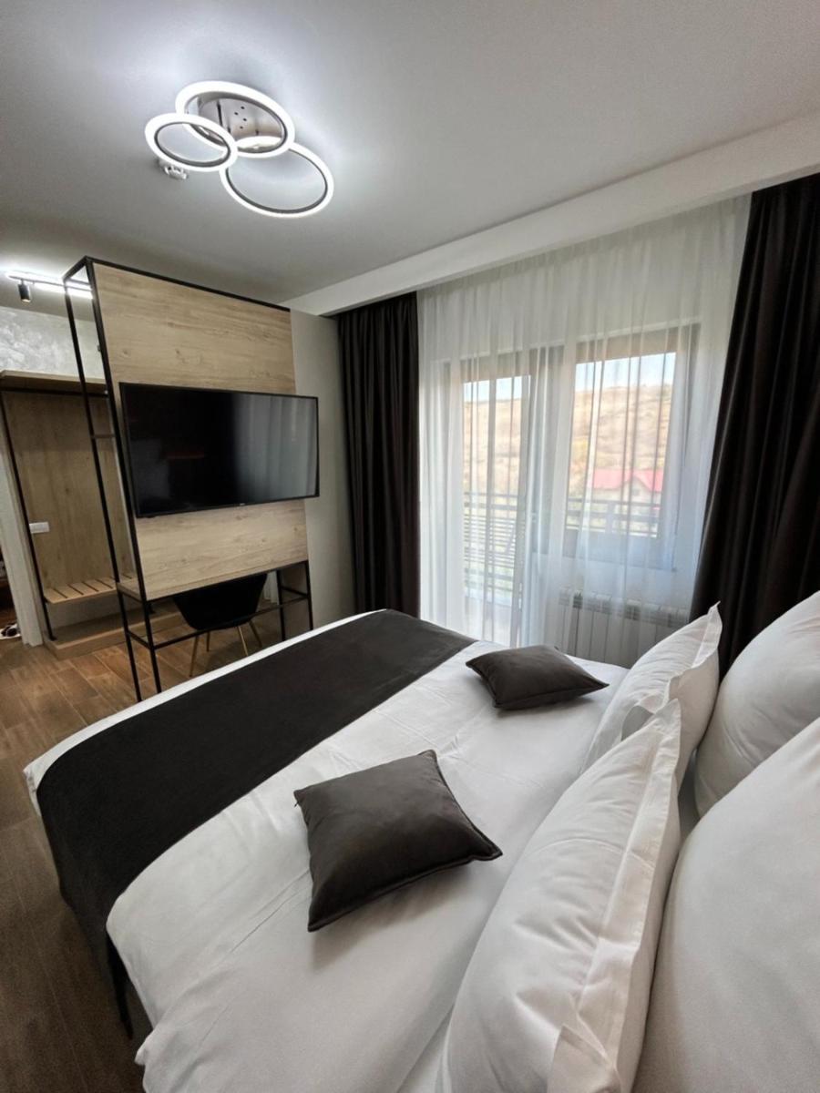 Monarc Boutique Aparthotel - Self Check-In Visan Exterior foto