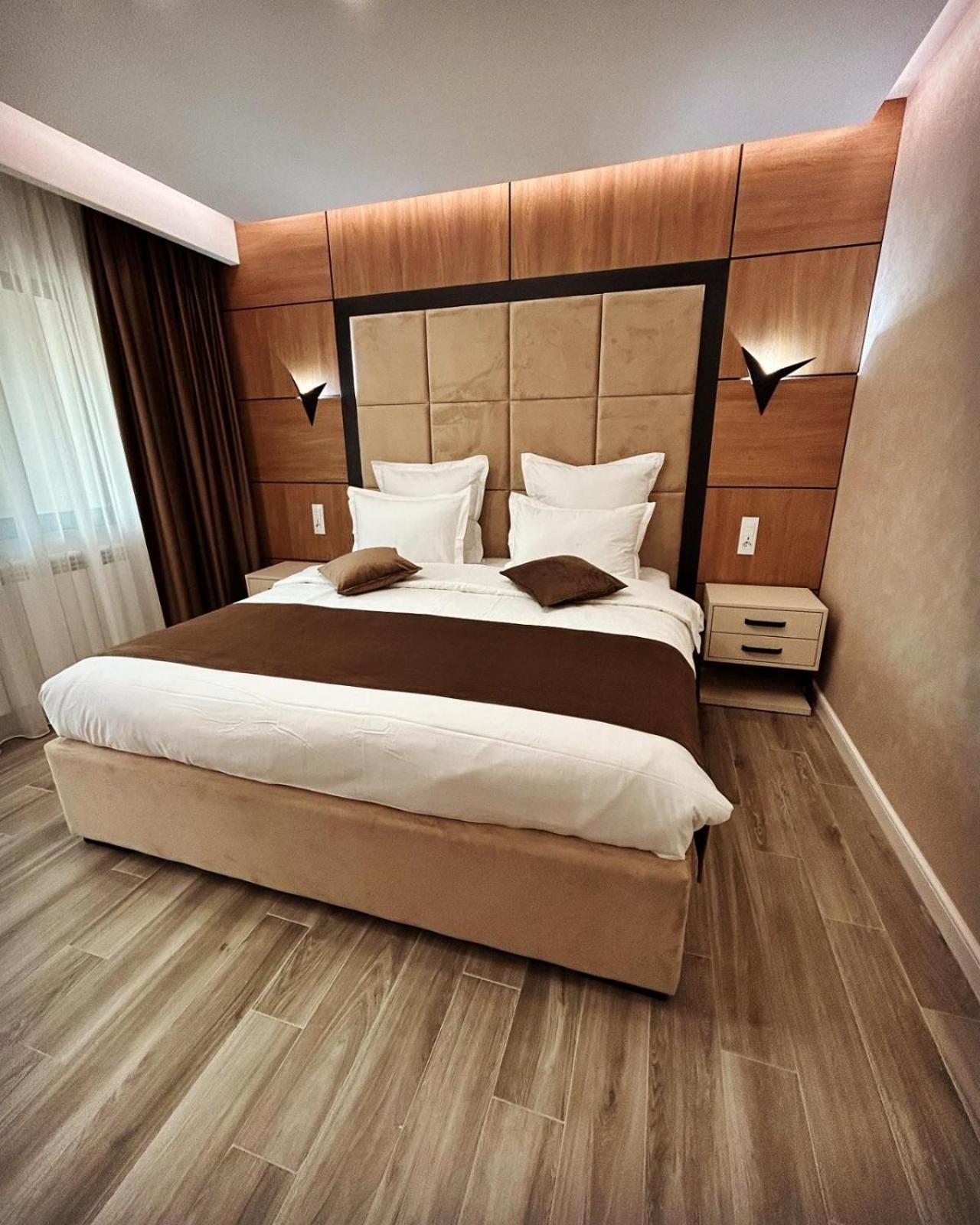 Monarc Boutique Aparthotel - Self Check-In Visan Exterior foto