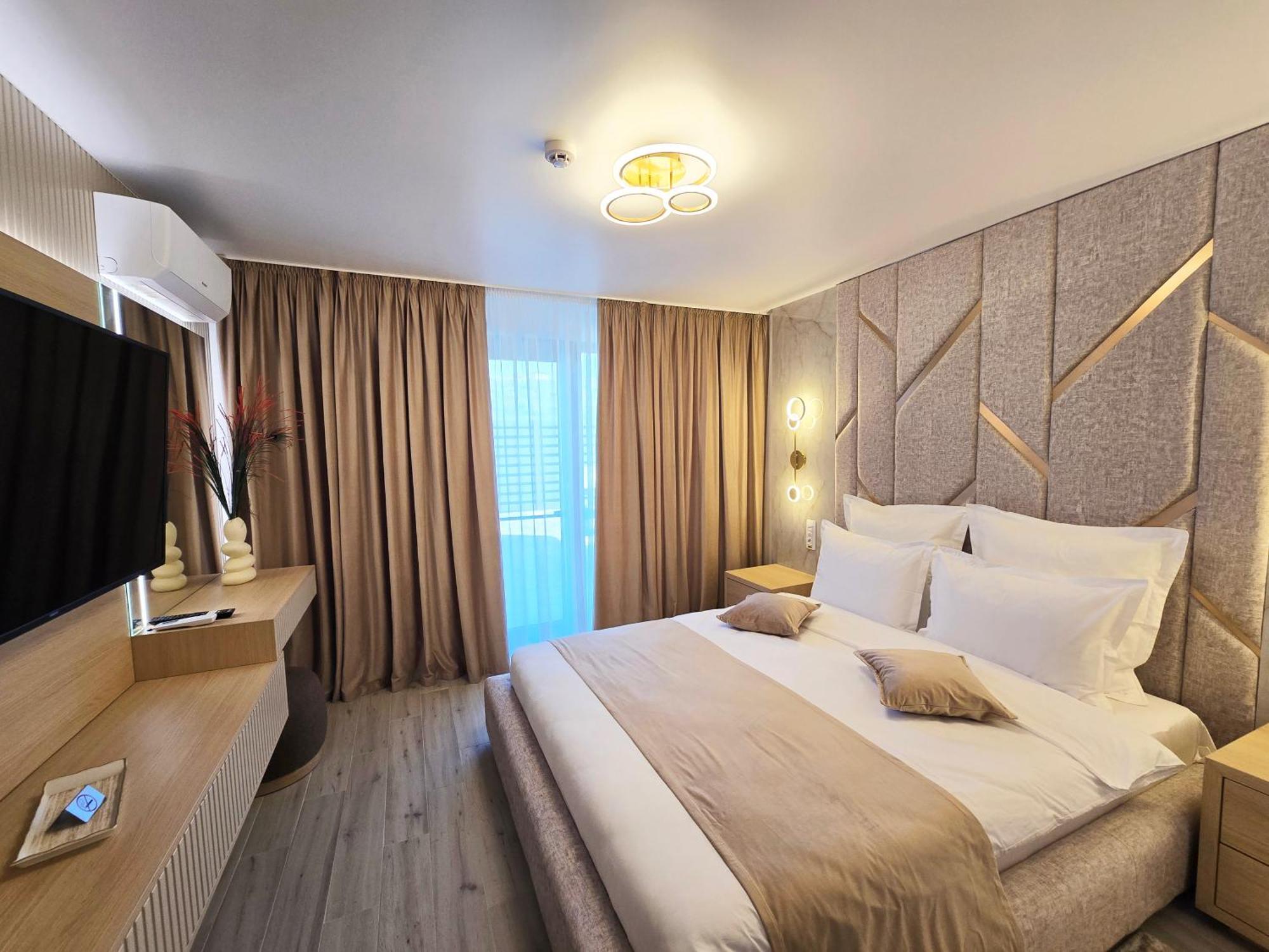 Monarc Boutique Aparthotel - Self Check-In Visan Exterior foto